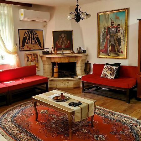 Unique Traditional House, Hosted By J&G Tirana Esterno foto