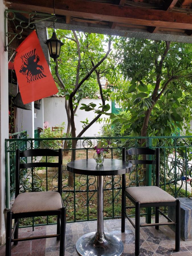 Unique Traditional House, Hosted By J&G Tirana Esterno foto